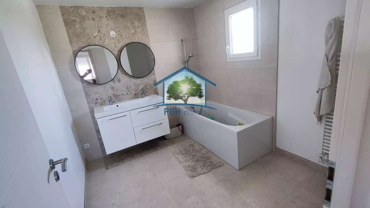 Maison à PRUNAY-BELLEVILLE