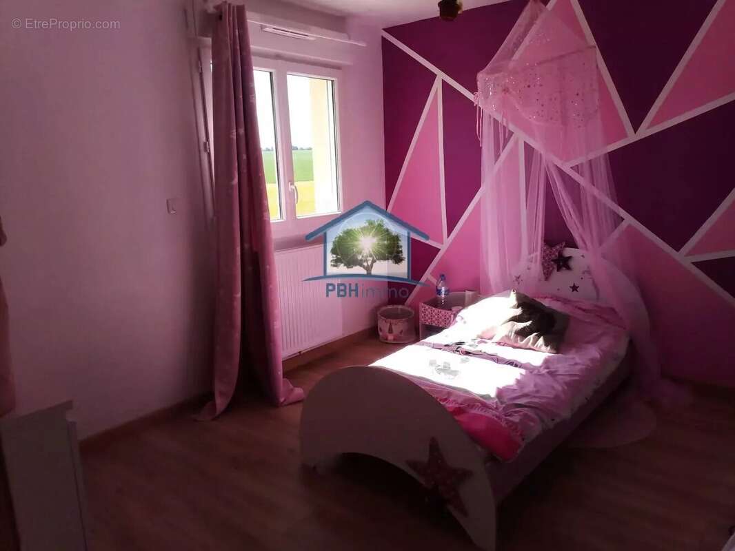 Maison à PRUNAY-BELLEVILLE