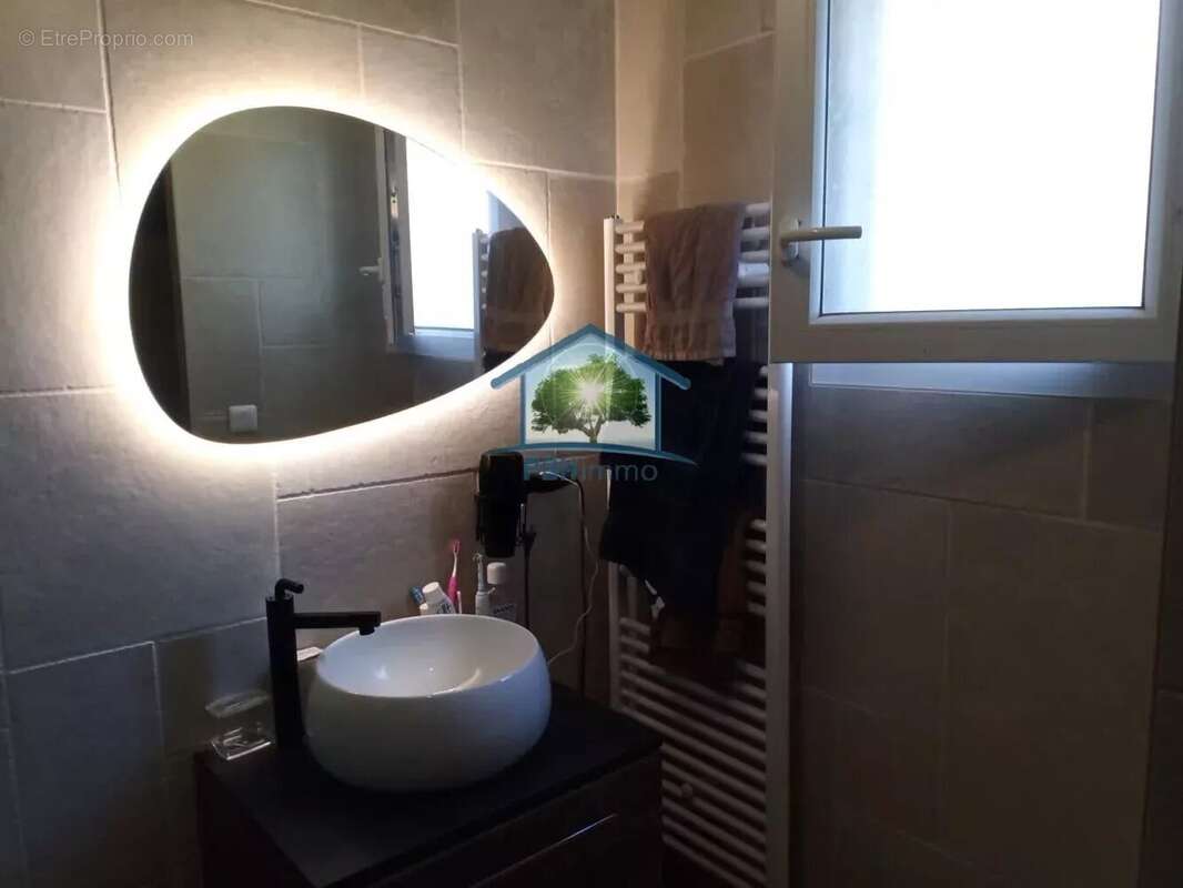 Maison à PRUNAY-BELLEVILLE