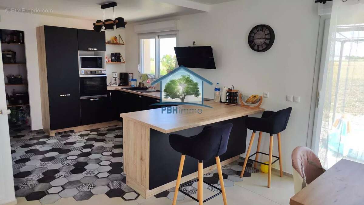 Maison à PRUNAY-BELLEVILLE