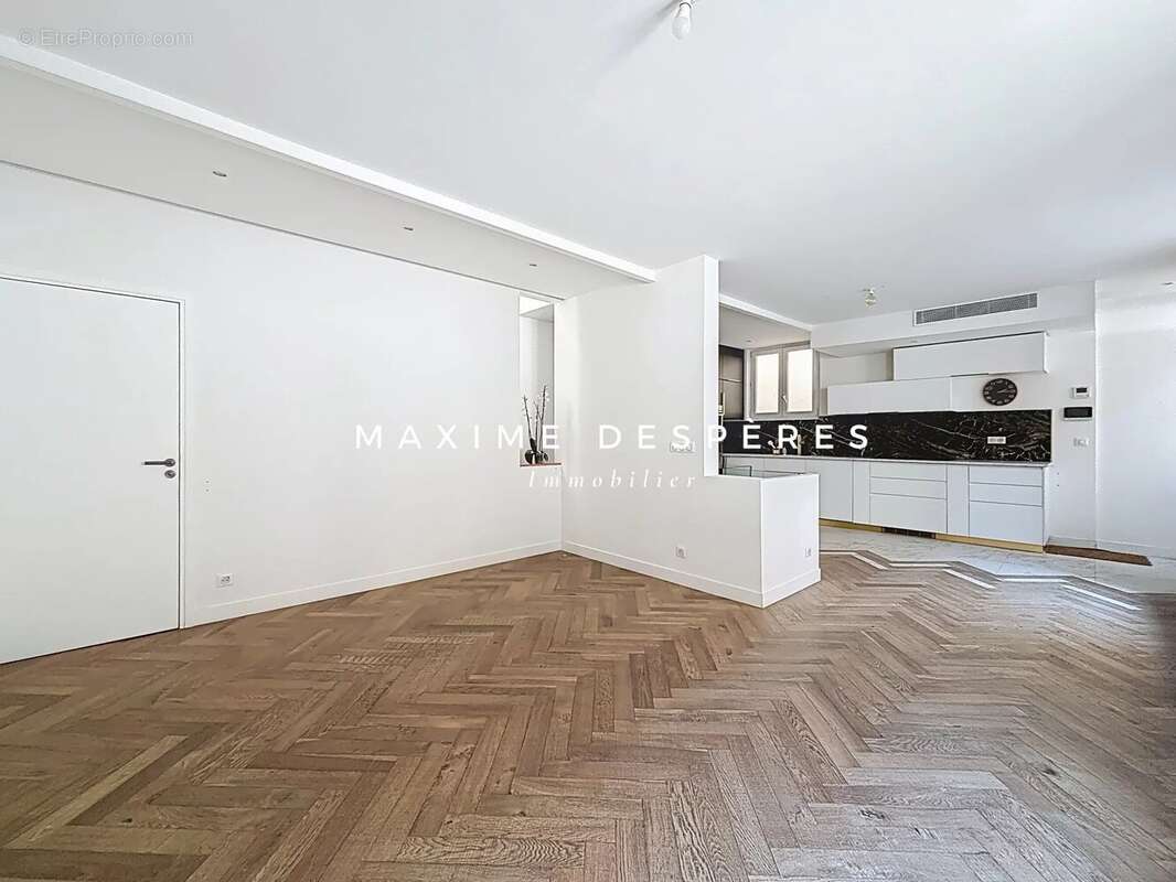 Appartement à LEVALLOIS-PERRET