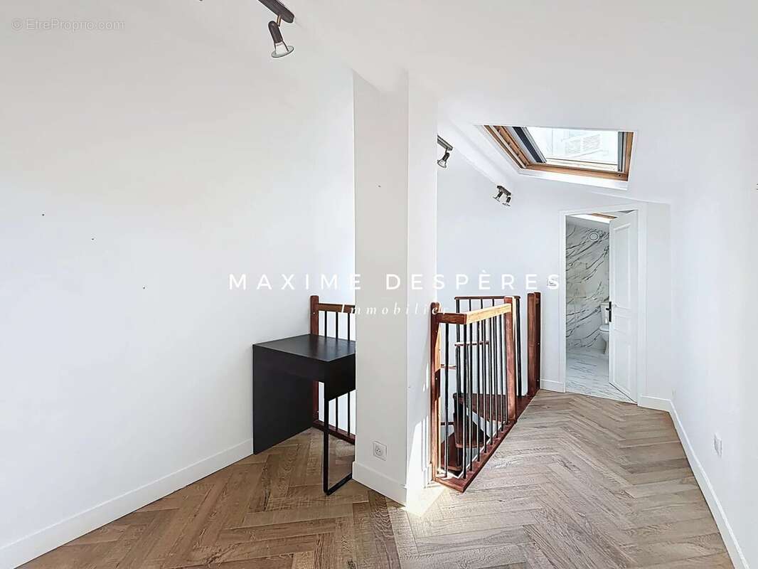 Appartement à LEVALLOIS-PERRET