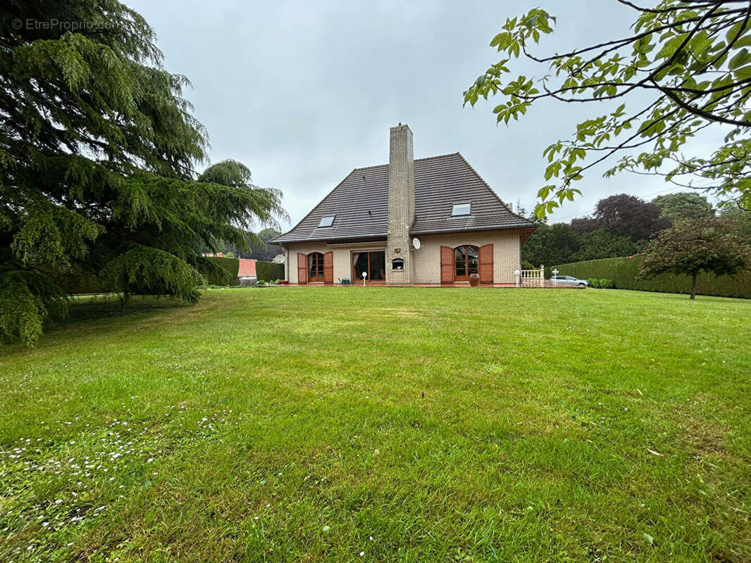 Maison à CAMPAGNE-LES-GUINES