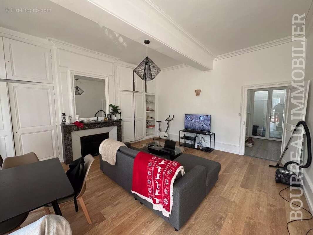 Appartement à JOIGNY