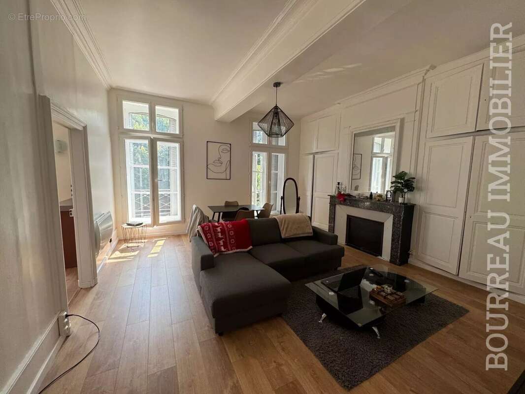 Appartement à JOIGNY