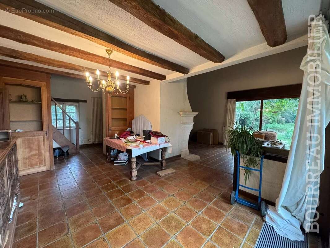 Maison à PRECY-SUR-VRIN