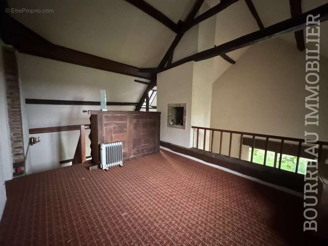 Maison à PRECY-SUR-VRIN