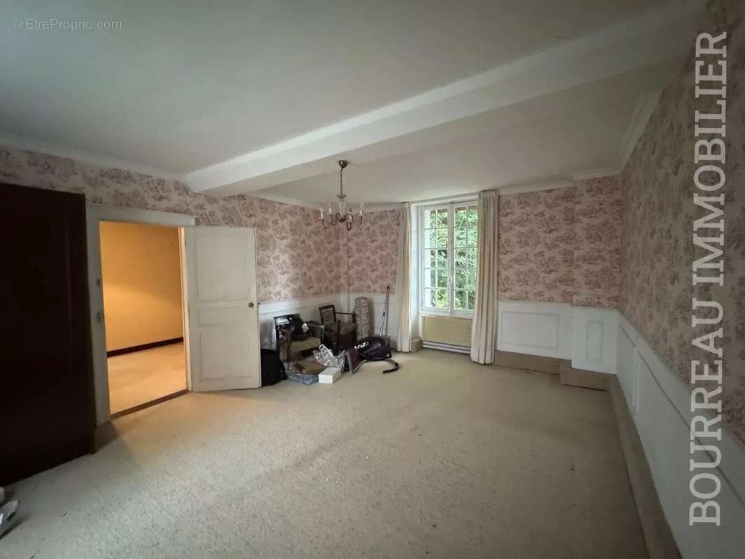 Maison à PRECY-SUR-VRIN