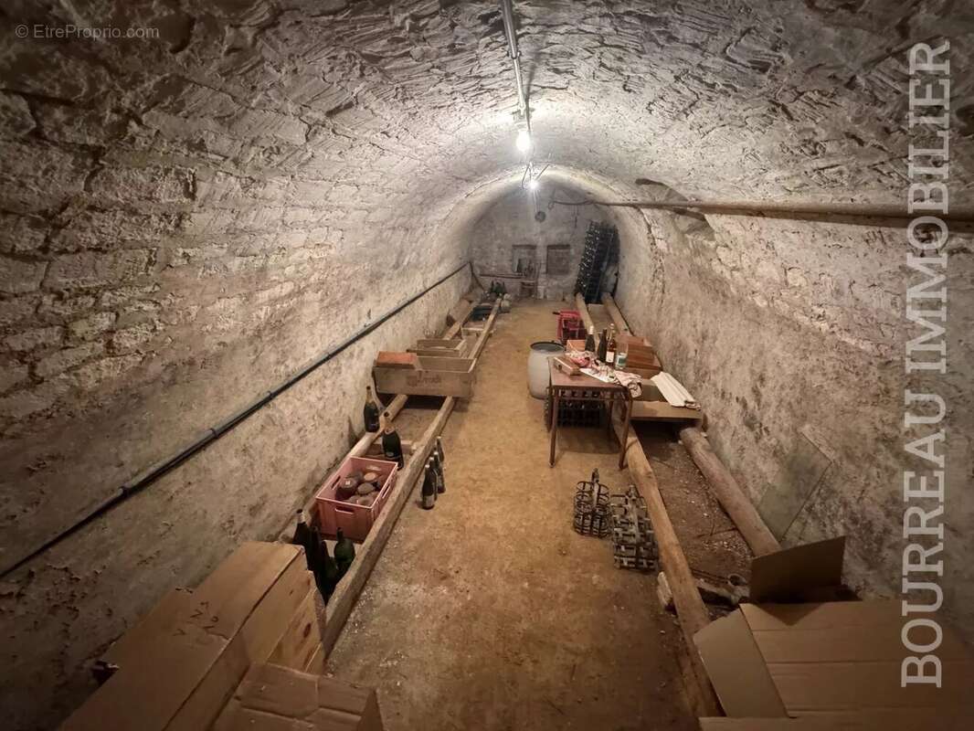 Maison à PRECY-SUR-VRIN