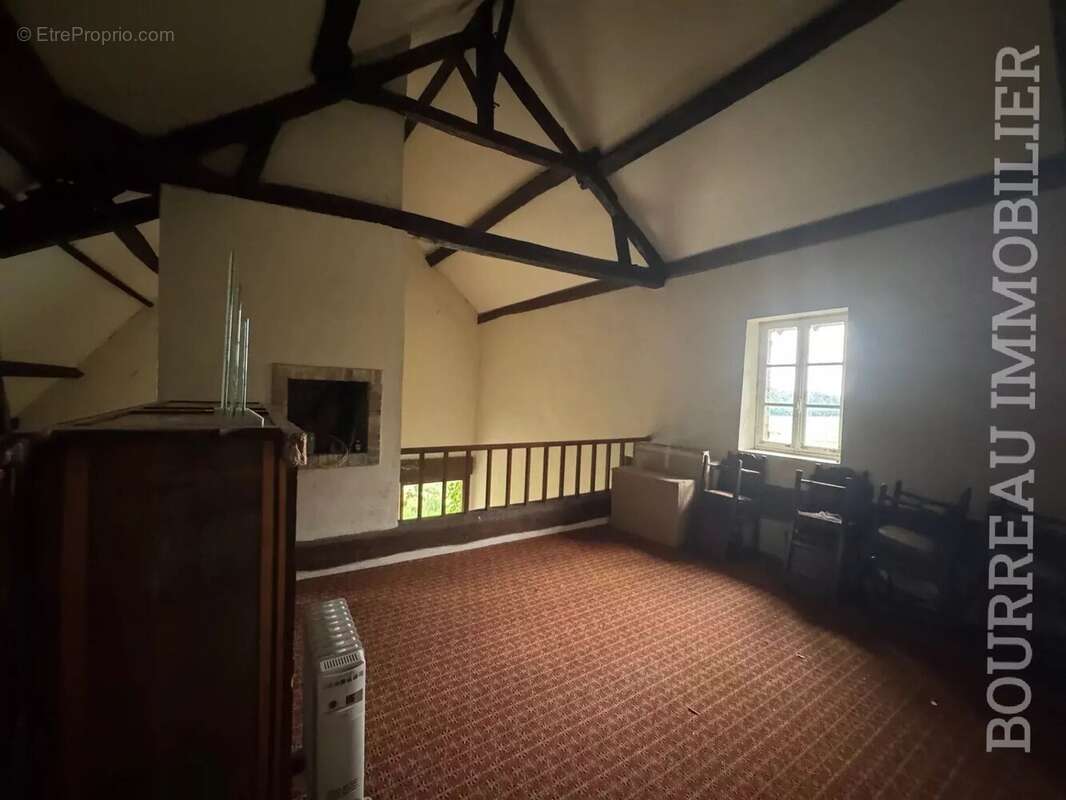 Maison à PRECY-SUR-VRIN