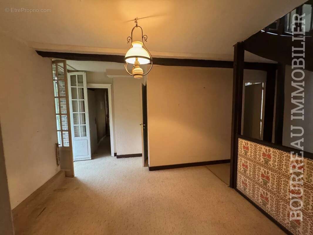 Maison à PRECY-SUR-VRIN