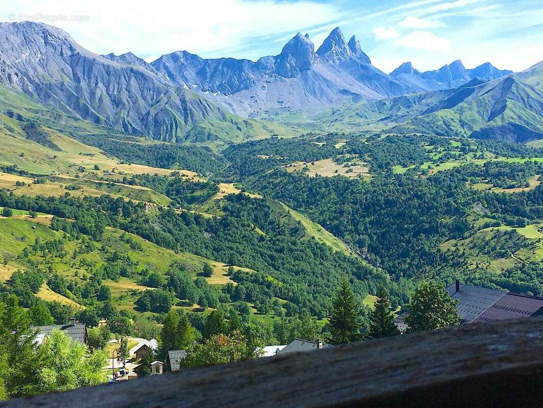 Appartement à ALBIEZ-MONTROND