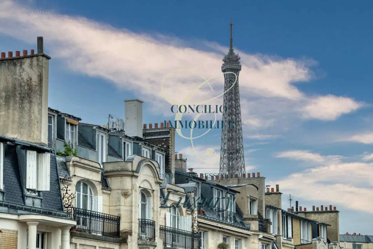 Appartement à PARIS-16E