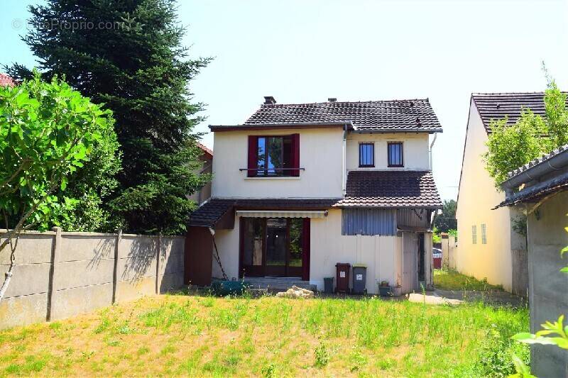 Maison à MONTFERMEIL