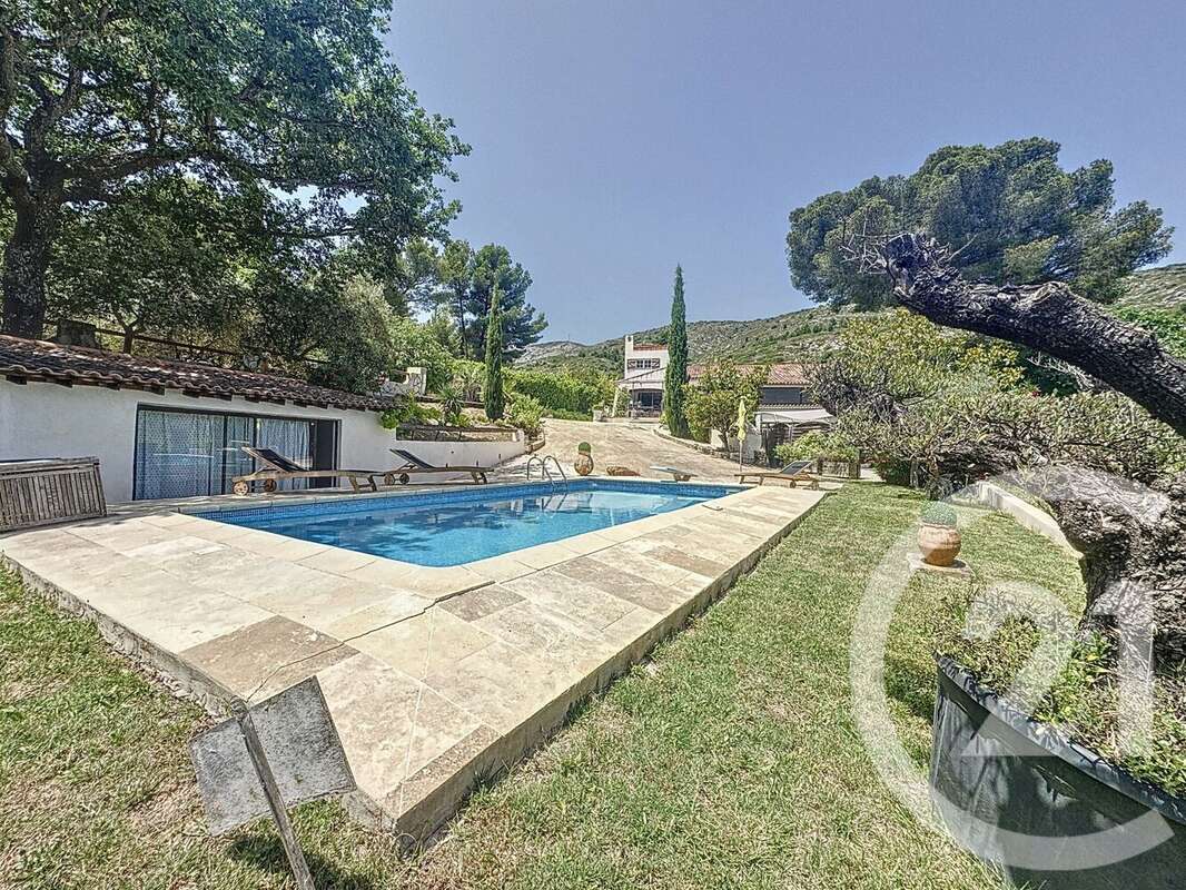 Maison à PUYLOUBIER