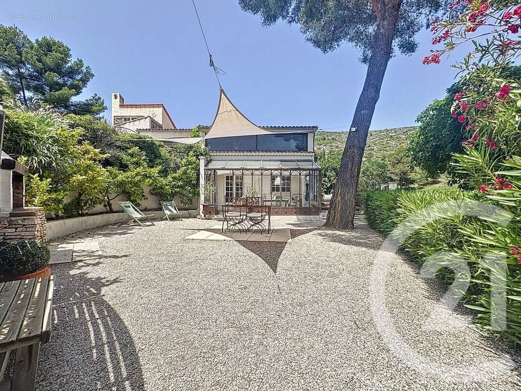 Maison à PUYLOUBIER