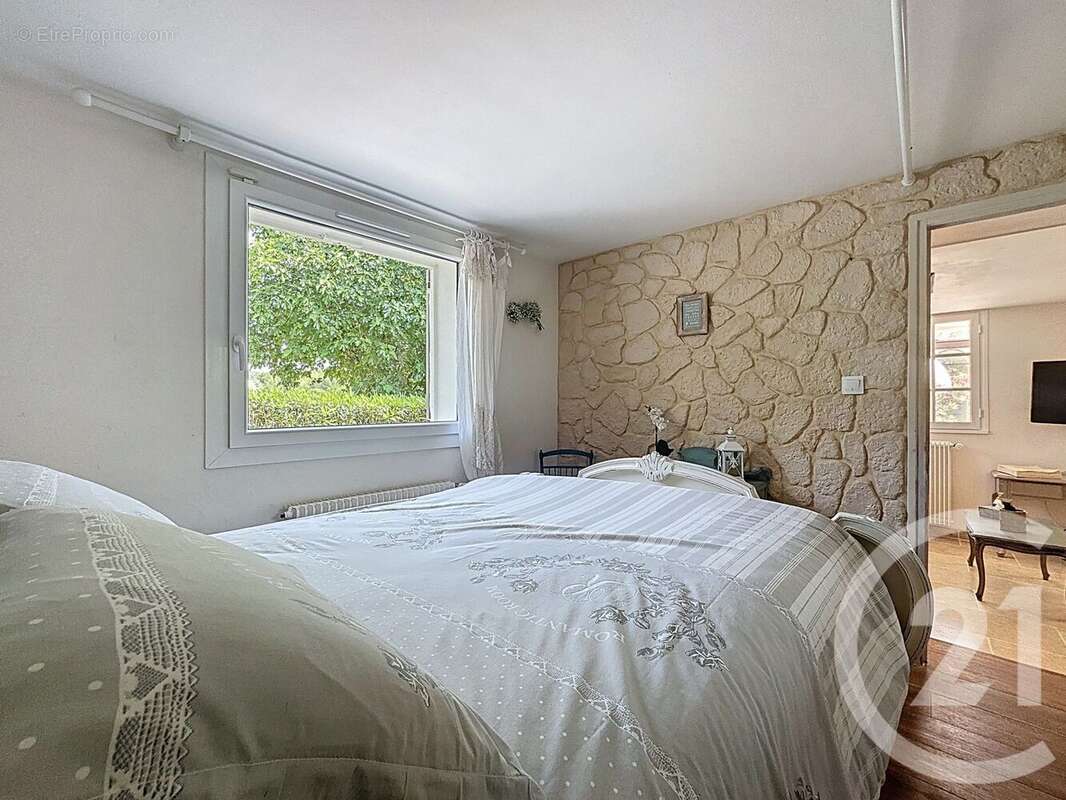 Maison à PUYLOUBIER