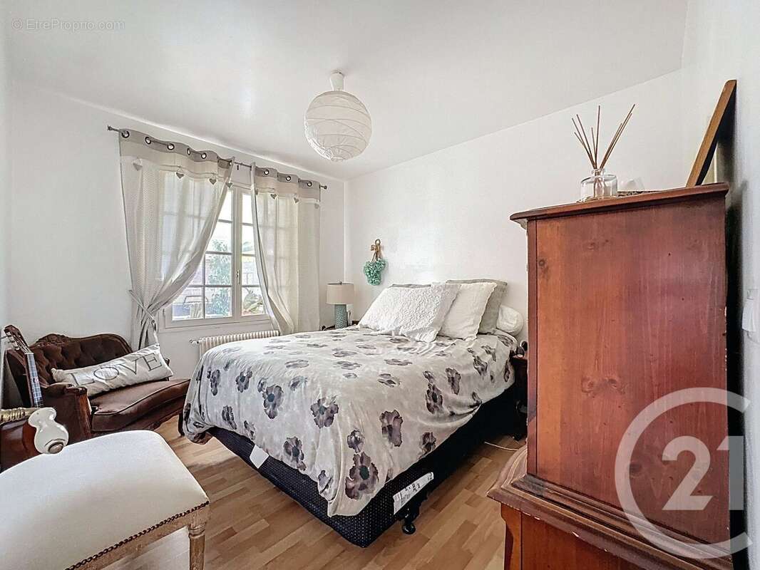 Maison à PUYLOUBIER