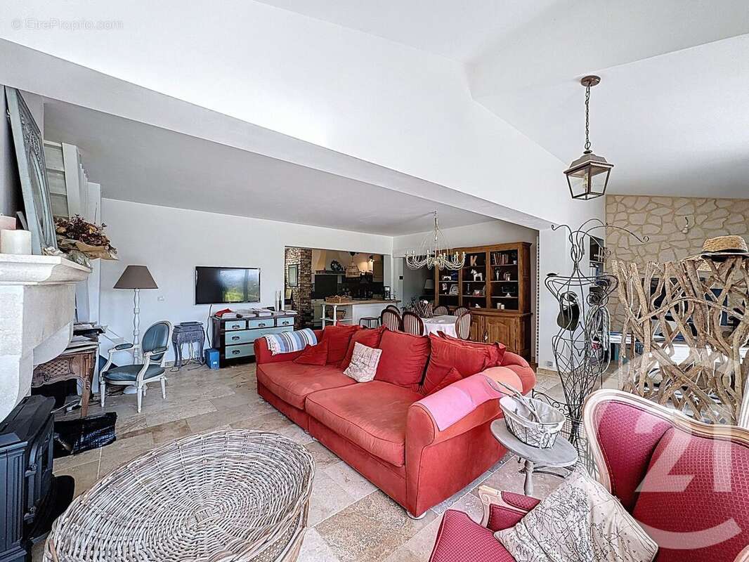 Maison à PUYLOUBIER