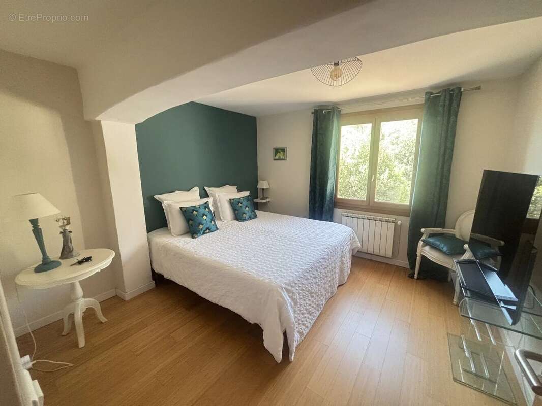 Maison à FIGANIERES