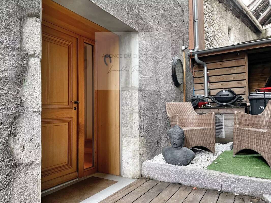 Maison à MENTHON-SAINT-BERNARD