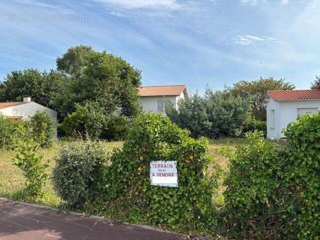 Terrain à SAINT-PALAIS-SUR-MER
