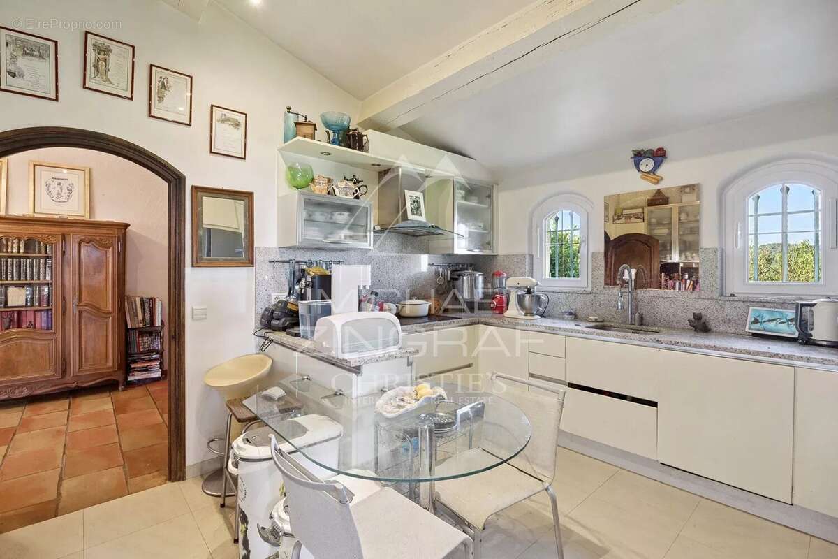 Maison à MANDELIEU-LA-NAPOULE