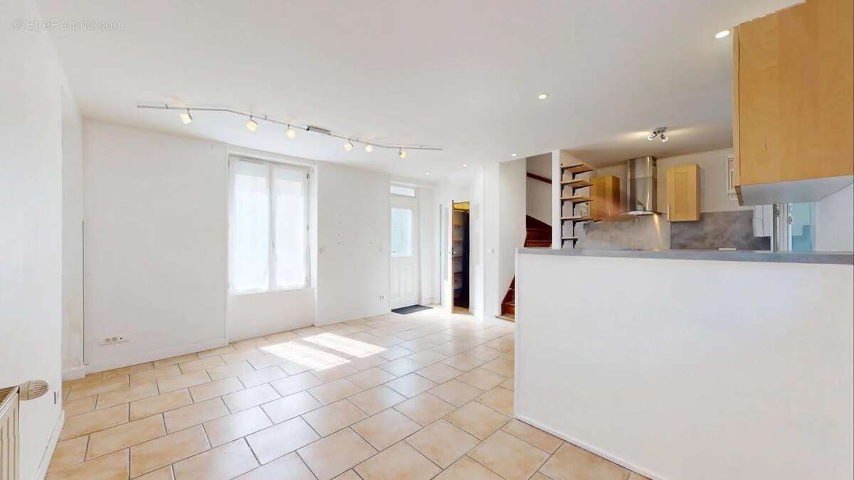 Maison à LIVRY-GARGAN