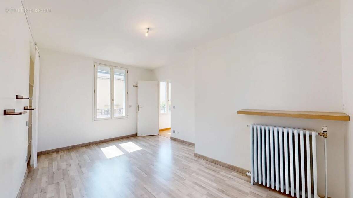 Maison à LIVRY-GARGAN