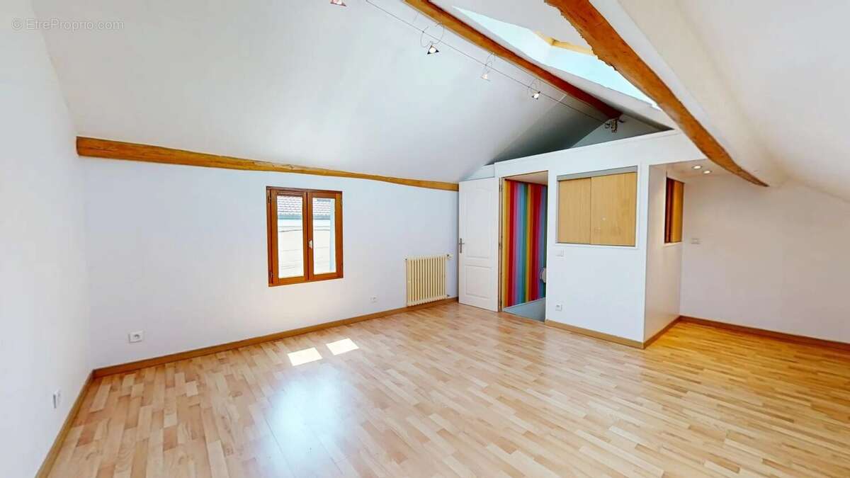 Maison à LIVRY-GARGAN