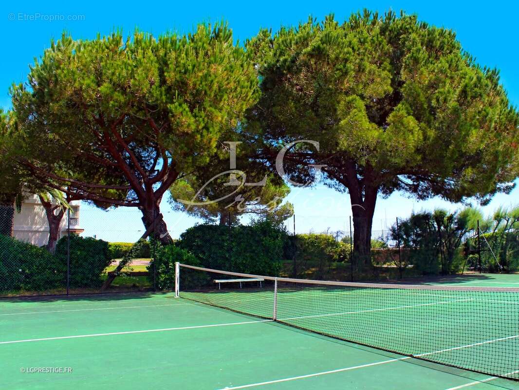 Appartement à MANDELIEU-LA-NAPOULE