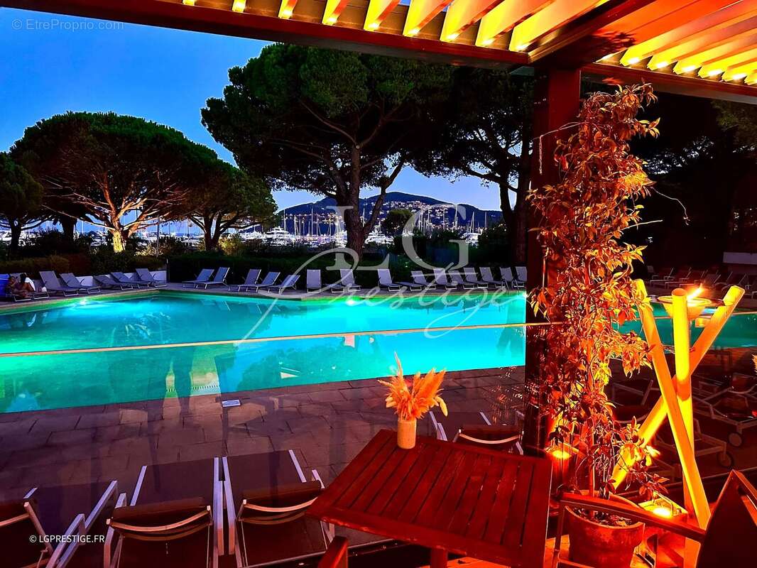 Appartement à MANDELIEU-LA-NAPOULE