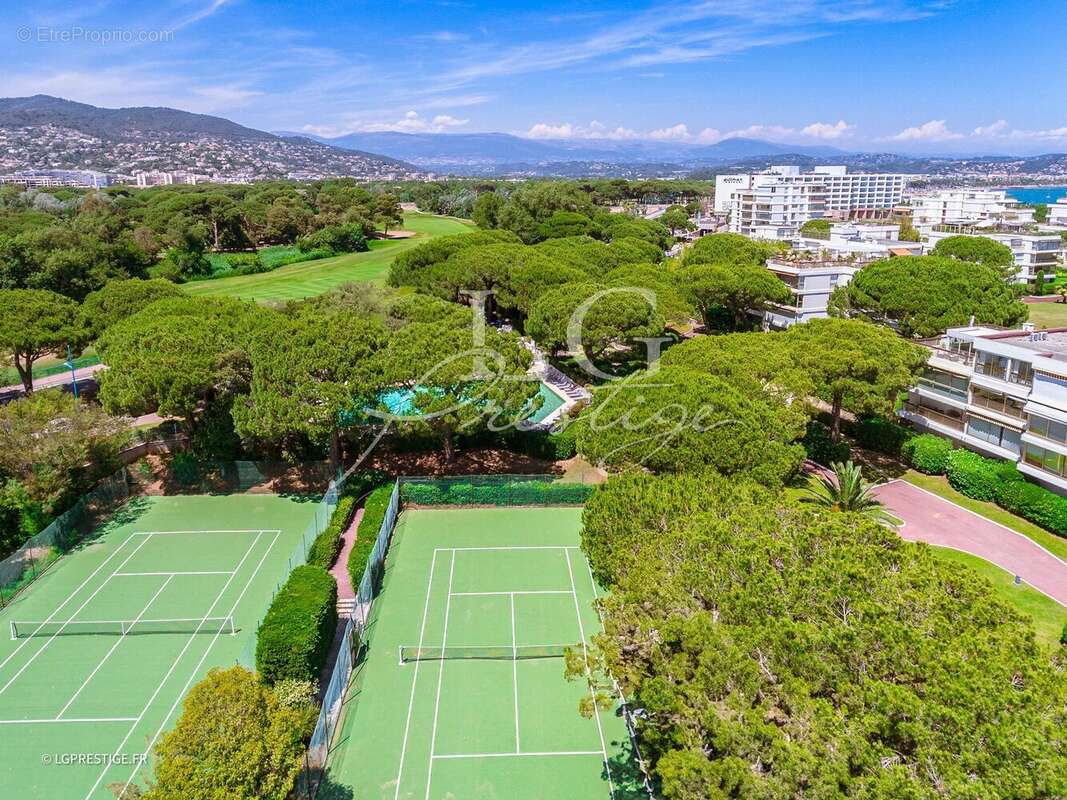 Appartement à MANDELIEU-LA-NAPOULE