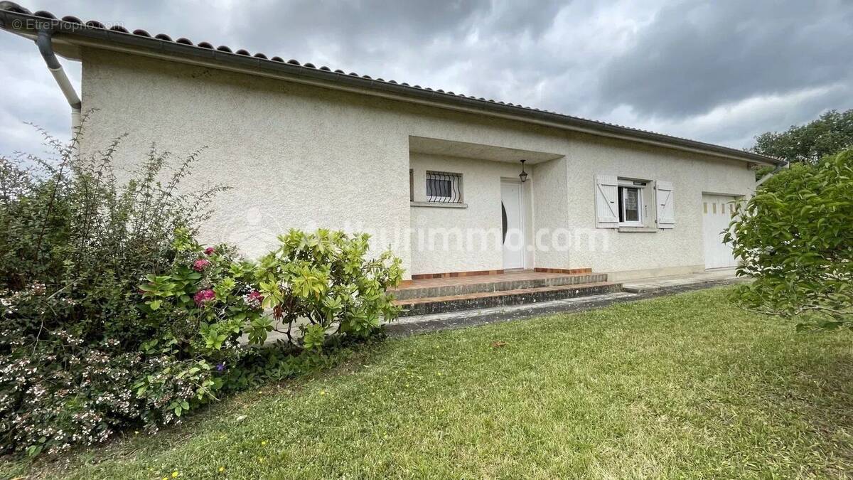 Maison à CORNEBARRIEU