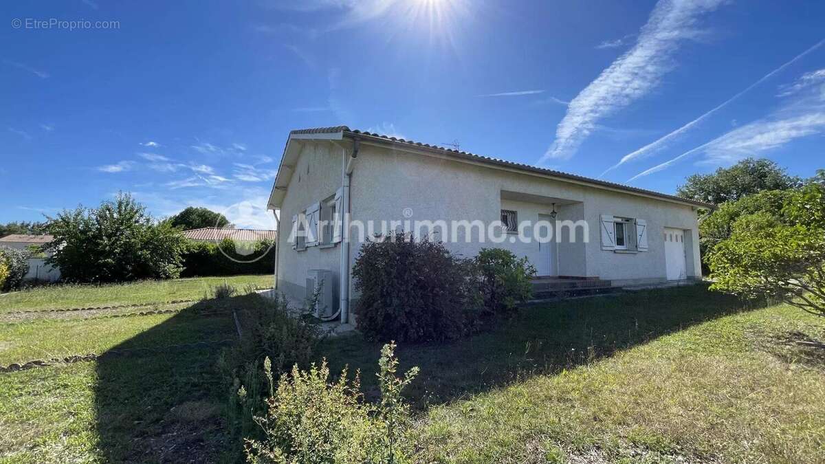 Maison à CORNEBARRIEU