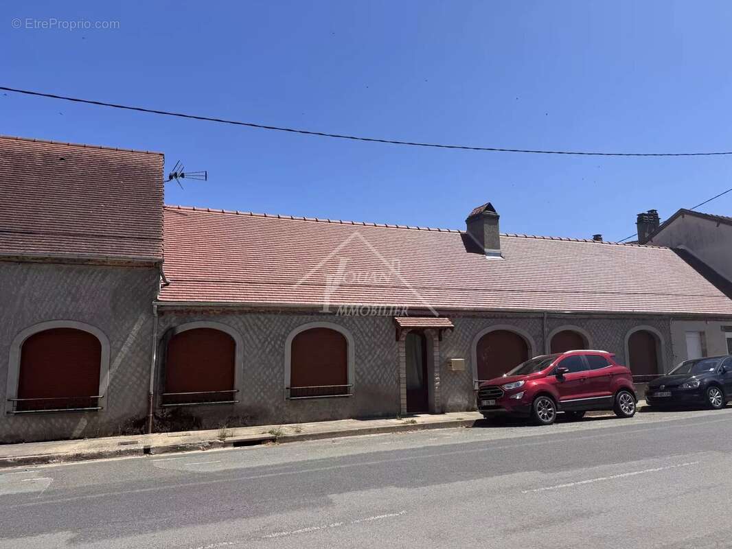 Appartement à CHEVAGNES