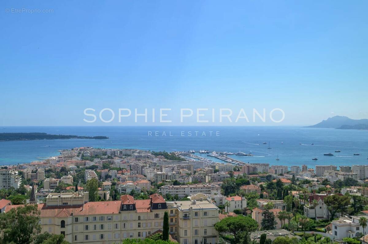 Appartement à CANNES