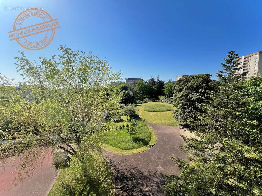 Appartement à CHAMPAGNE-AU-MONT-D'OR