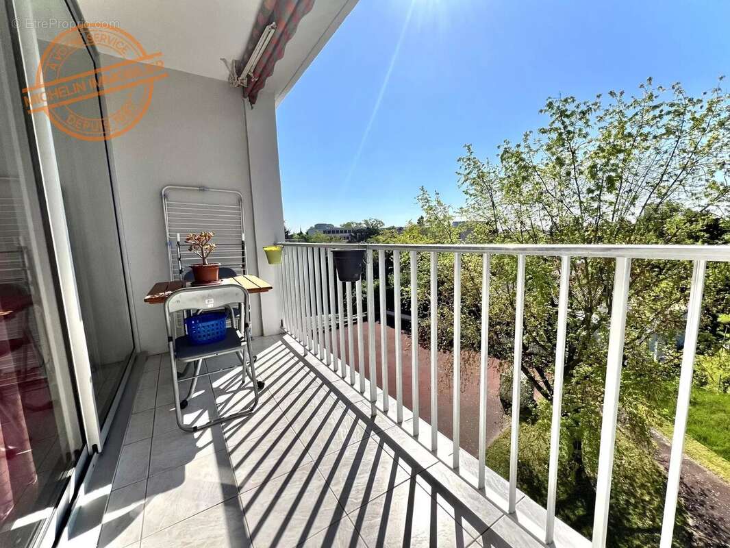 Appartement à CHAMPAGNE-AU-MONT-D'OR