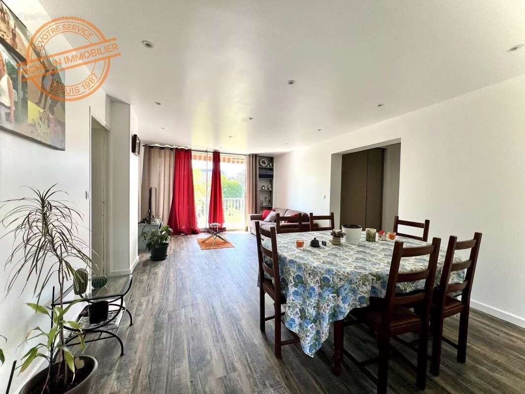 Appartement à CHAMPAGNE-AU-MONT-D'OR