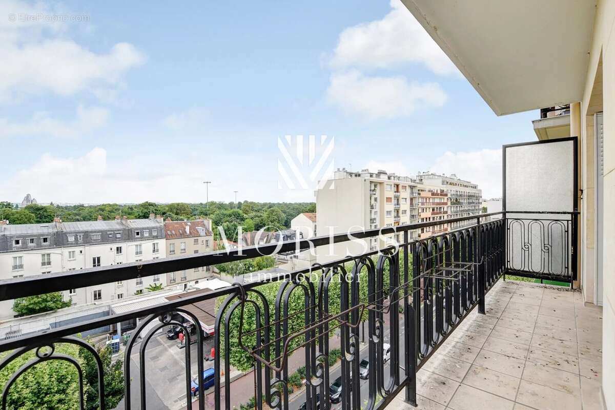 Appartement à CHARENTON-LE-PONT
