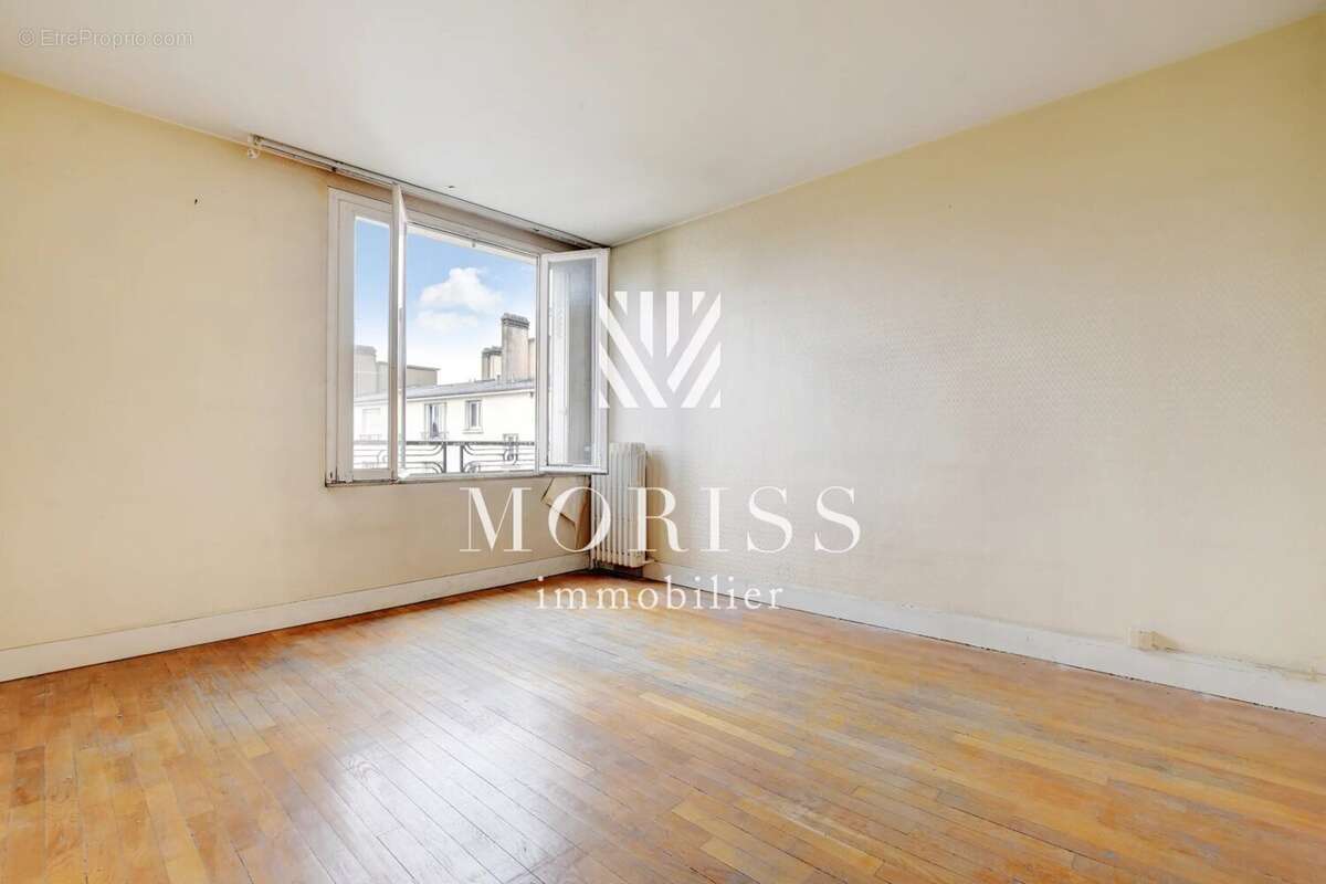 Appartement à CHARENTON-LE-PONT