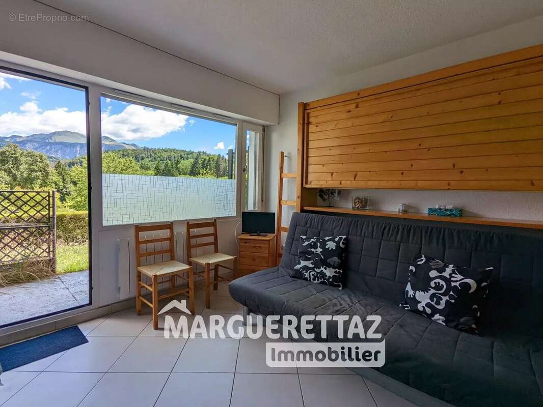 Appartement à SAINT-JEOIRE