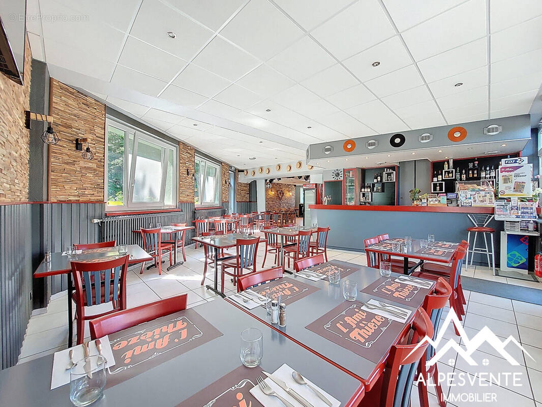 vente-commerce-appartement-terrasse-féternes-alpesvente - Commerce à FETERNES