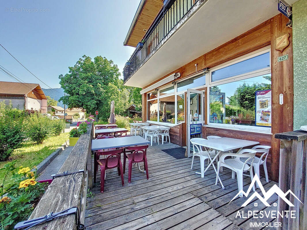 vente-commerce-appartement-terrasse-féternes-alpesvente - Commerce à FETERNES