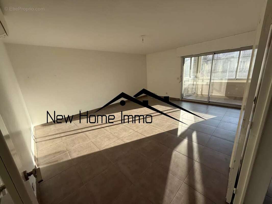 Appartement à MARSEILLE-9E