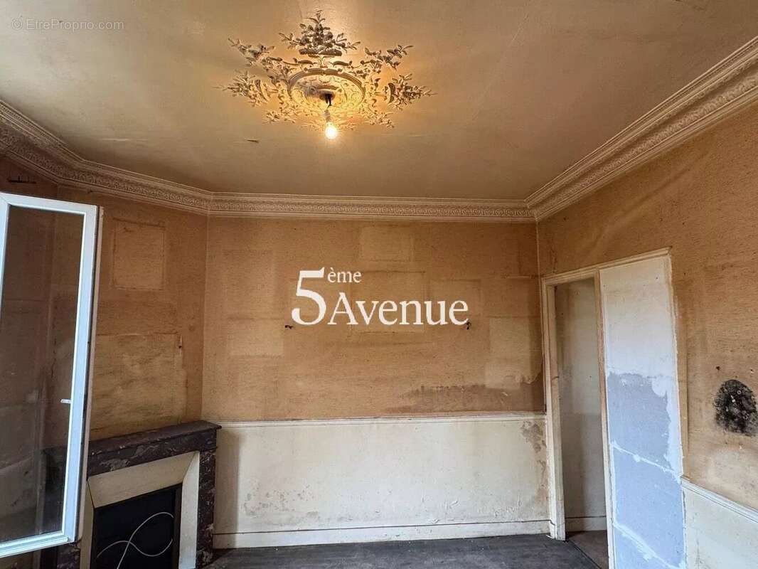 Maison à SAINT-MAUR-DES-FOSSES