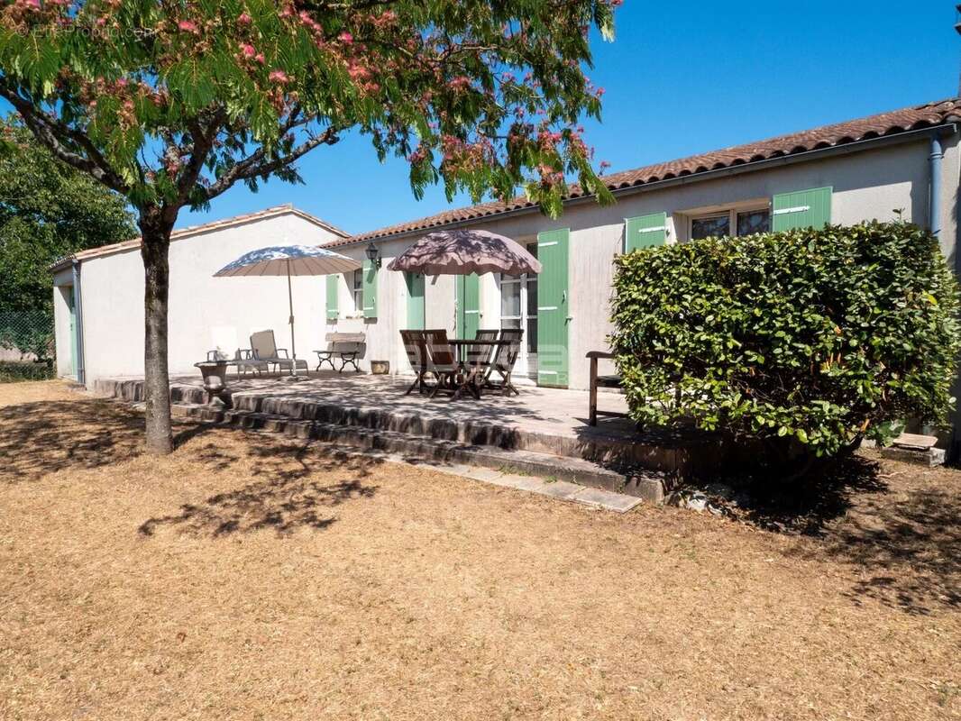 Maison à LE BOIS-PLAGE-EN-RE