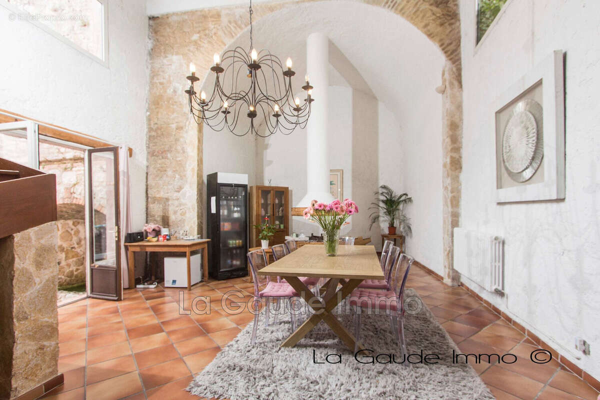 Maison à LA COLLE-SUR-LOUP