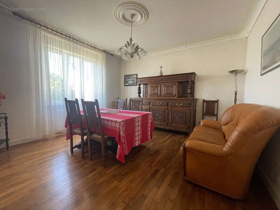 Maison à PLOUGUERNEAU